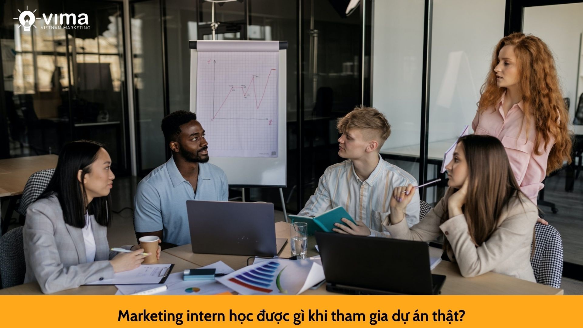 Marketing intern học được gì khi tham gia dự án thật?